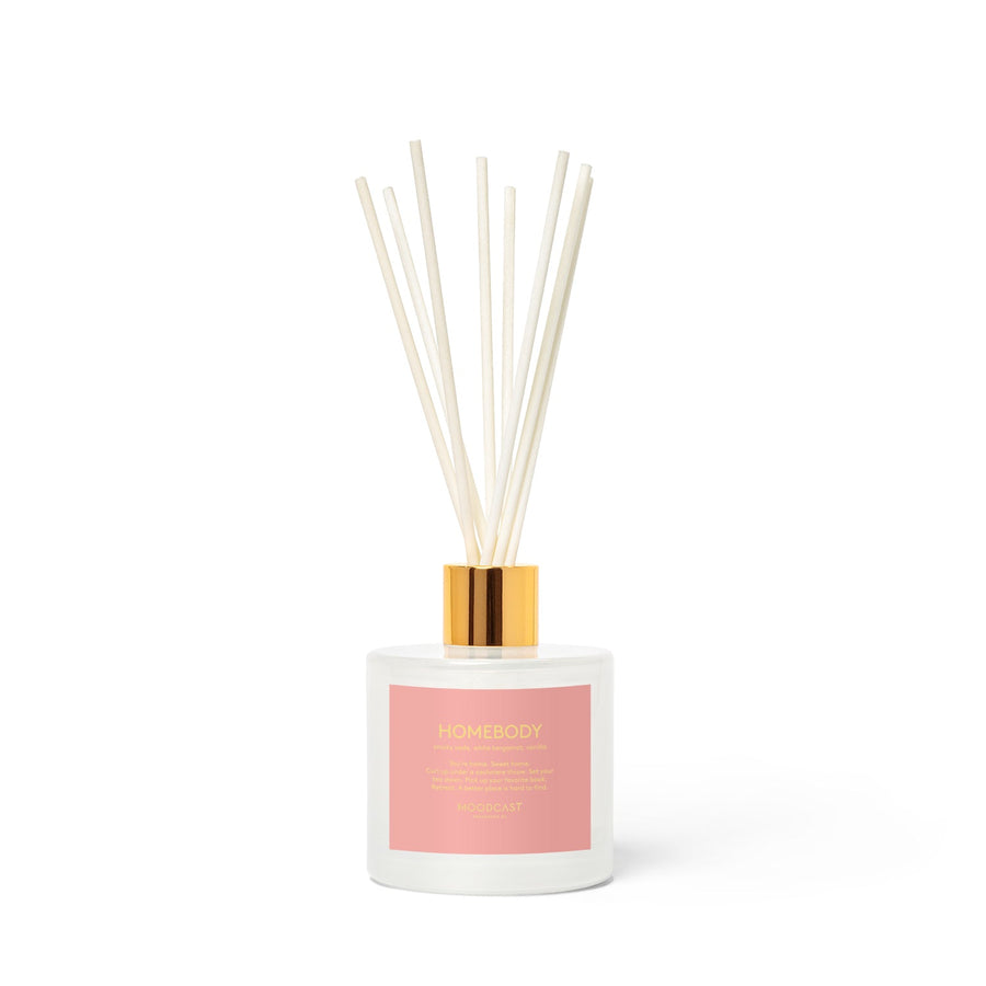 Homebody - Persona Collection (White & Gold) - 3.4fl oz/100ml Glass Reed Diffuser - Key Notes: Smoky Cade, White Bergamot, Vanilla